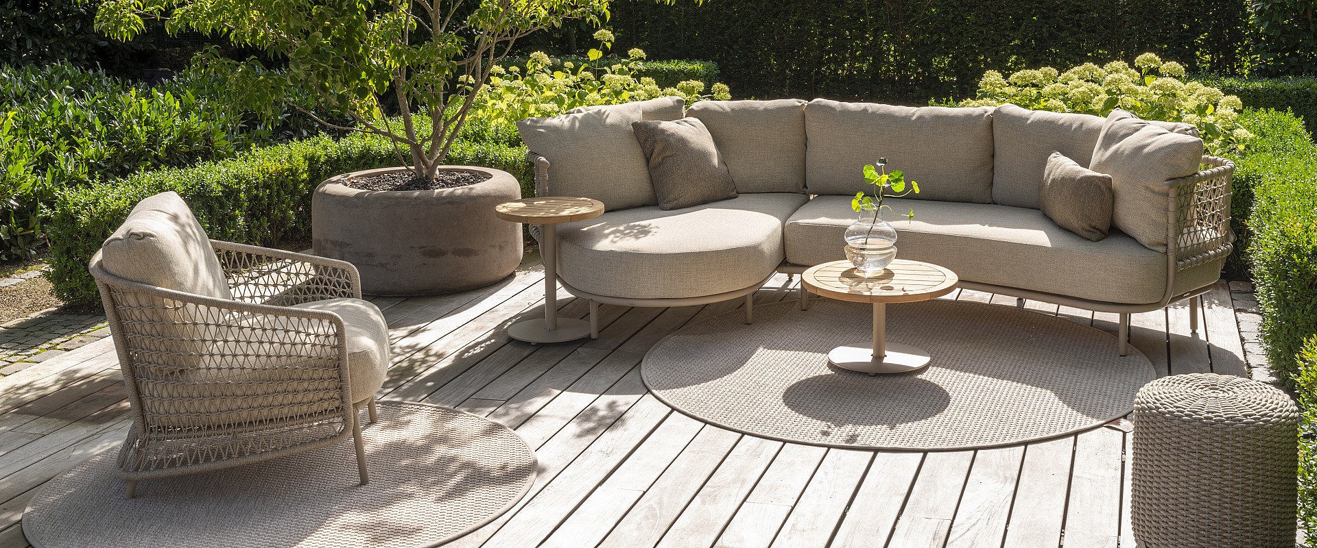 sardinia chaise lounge bench with volta tables outdoor   12.jpg?1769007980&focus=50.71 84