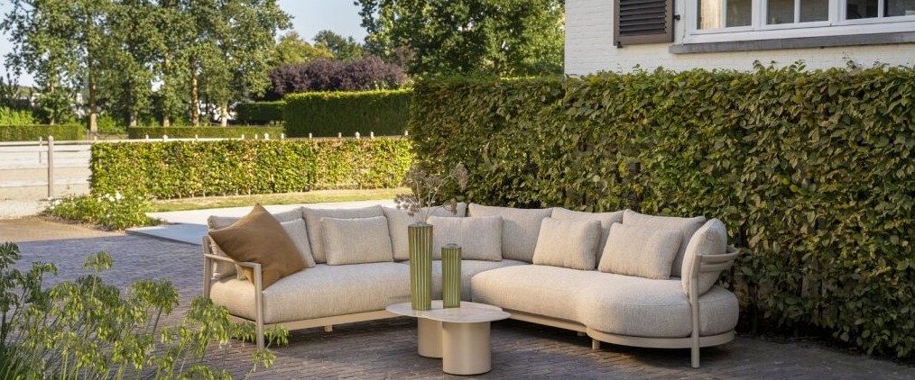 mykonos loungeset with sofie tables 01(1)