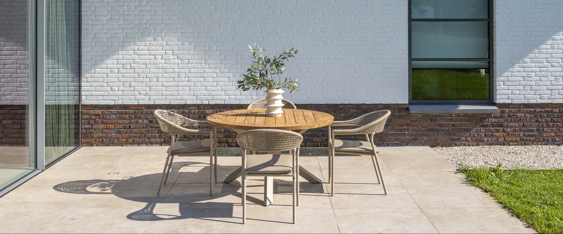 sienna dining set latte with prado 130cm table outdoor 04.jpg?1769181642&focus=48.23 80