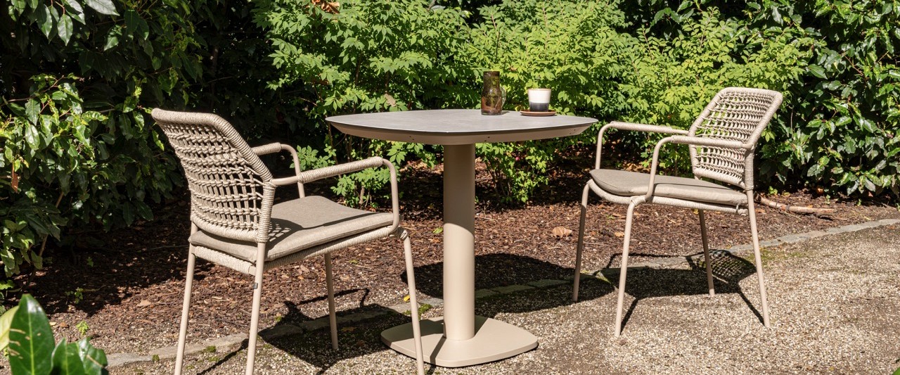 barista stackable bistro set with manolo table latte outdoor 03 groot