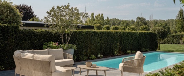 florence lounge set latte with salute table 01 normaal