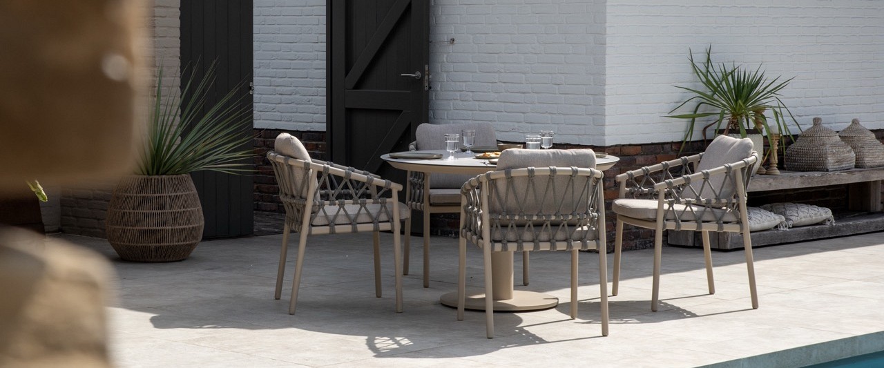 piacenza dining set with sarah table 06 groot