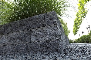 ++GIGAsplitblok Basalto 60x12x15cm