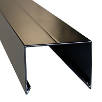 Aluminium afdekkap met sponning (5,1 cm) 4,5 x 6,1 x 179,5 cm, zwart RAL 9005.*