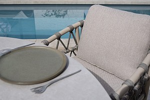 Taste by 4 Seasons Outdoor Piacenza dining set met Prado eettafel rond Ø 160cm Latte