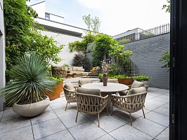 4 Seasons Outdoor Hampton low dining tafel rond Ø 160cm verwacht eind augustus
