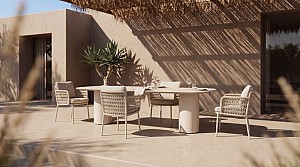 4 Seasons Outdoor Nova dining set linen