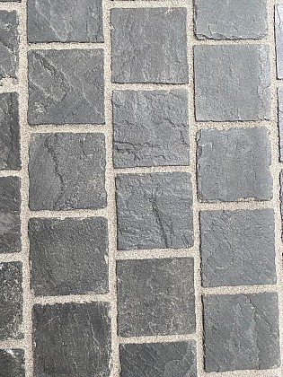 Plazza 15x15x6 Basalt (in overleg)