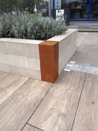 Stapelblok afdekker hoekstuk 15x15x43 cm Corten * OP=OP