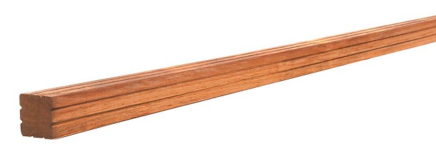 ++ AZ Hardhouten paal geschaafd met V-groef, gepunt 6,5 x 6,5 x 275 cm.