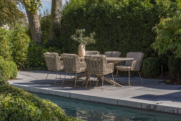 4 Seasons Outdoor Fabrice tuinstoel latte incl. 2 kussens