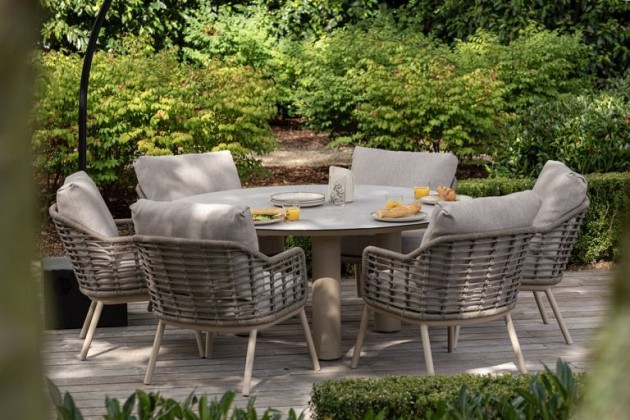Taste by 4 Seasons Outdoor Donato low dining eettafel 160 cm. Ø latte, met geprint keramiek tafelbla