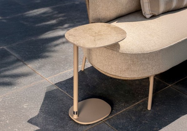 4 Seasons Outdoor Sofie bijzettafel latte met keramisch tafelblad 35 x 30 cm (H 50) OP=OP