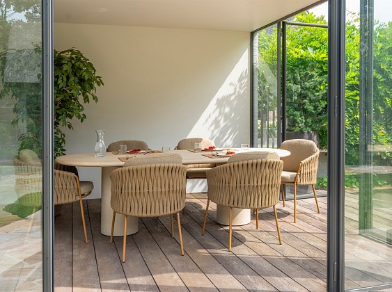 4 Seasons Outdoor Molina dining set Amber met Hampton eettafel ovaal verwacht eind augustus