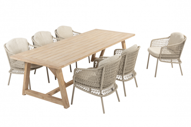4 Seasons Outdoor Puccini dining set met Noah eettafel Teak - Niet meer leverbaar