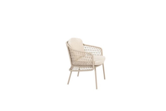 4 Seasons Outdoor Puccini dining set met Donato eettafel rond Ø 160cm Latte