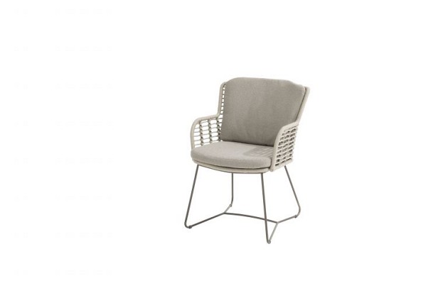 4 Seasons Outdoor Fabrice dining set Latte met Prado eettafel rond Ø 160cm Teak
