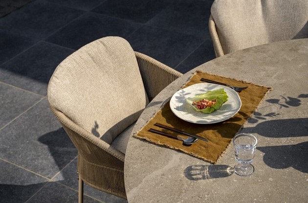 Taste by 4 Seasons Outdoor Prado eettafel rond keramisch blad Latte Ø 160cm