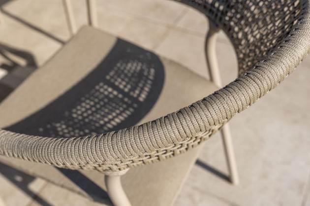 Taste by 4 Seasons Outdoor Sienna dining set met Sarah eettafel rond 120cm Latte
