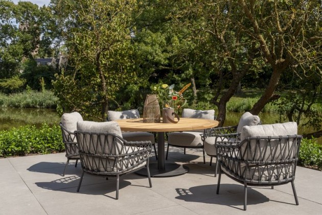 ACTIE - Taste by 4 Seasons Outdoor Saba low dining tafel antraciet poot met teakblad Ø 160 cm