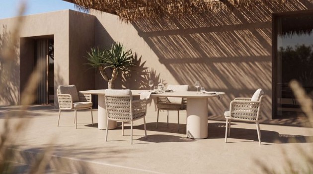 4 Seasons Outdoor Nova dining set linen